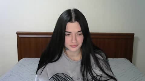 Snapshot of liana_diva chatting on February 2025 07:49:02 PM liana_diva online show from February 2025 07:49:02 PM