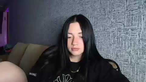 liana_diva online show from June 2026 06:17:01 PM