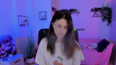 Little Liana  online show from June 2026 07:01:01 PM