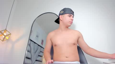Snapshot of lianfox_ chatting on December 2025 01:30:01 PM lianfox_ online show from December 2025 01:30:01 PM
