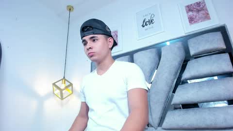Snapshot of lianfox_ chatting on April 2026 12:27:01 PM lianfox_ online show from April 2026 12:27:01 PM