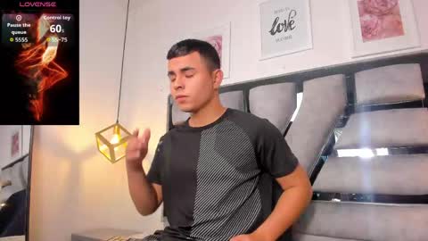 Snapshot of lianfox_ chatting on April 2026 12:32:01 PM lianfox_ online show from April 2026 12:32:01 PM