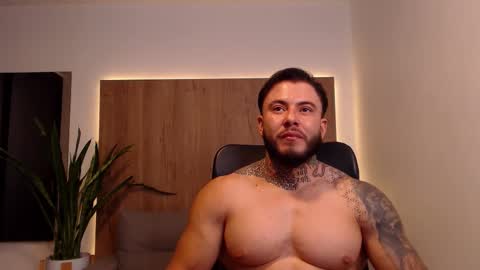 lianjones9 online show from October 2025 05:35:02 PM