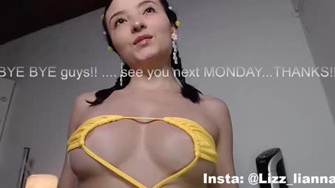 Snapshot of lianna_hot chatting on January 2025 06:32:01 PM --- buy my content naughty in my bio- online show from January 2025 06:32:01 PM