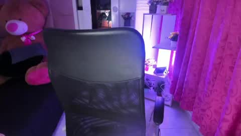 liany_taylor online show from April 2026 03:20:01 AM