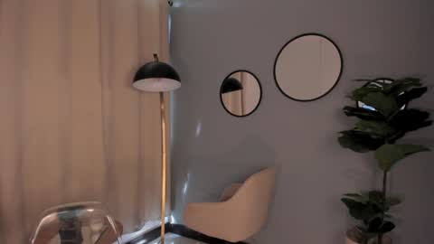 Lia online show from December 2024 03:48:01 PM