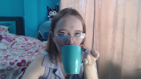 Lia Roberts online show from February 2025 11:58:01 AM