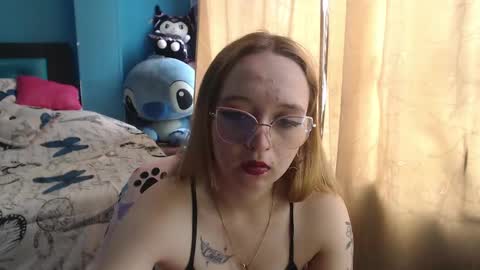Lia Roberts online show from March 2025 03:12:02 PM