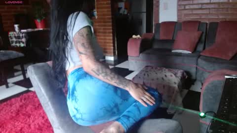 Snapshot of liarouse04 chatting on February 2026 01:15:01 PM Liarouse04 online show from February 2026 01:15:01 PM