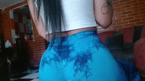 Liarouse04 online show from May 2026 02:03:01 PM