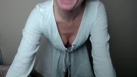 Snapshot of liasais_ chatting on February 2026 01:03:01 PM Lia online show from February 2026 01:03:01 PM