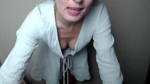 Snapshot of liasais_ chatting on February 2026 01:15:01 PM Lia online show from February 2026 01:15:01 PM