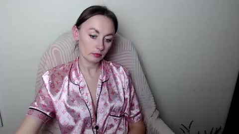 Snapshot of liasais_ chatting on February 2026 12:04:01 PM Lia online show from February 2026 12:04:01 PM