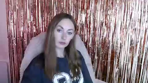 Lia online show from July 2026 12:19:02 PM