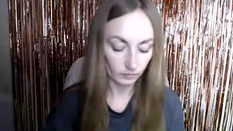 Lia online show from July 2026 12:44:01 PM