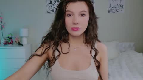 Lia online show from May 2026 12:13:01 PM