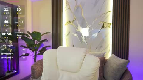 Snapshot of liawheeler chatting on December 2025 09:10:02 PM liawheeler online show from December 2025 09:10:02 PM