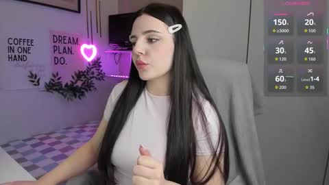 Lia online show from December 2025 02:55:01 PM