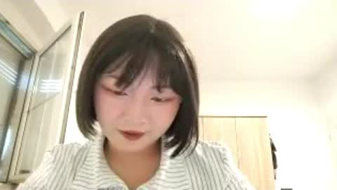 Molly online show from July 2026 04:45:01 PM