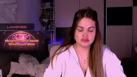 libra_mia online show from May 2026 05:24:01 AM