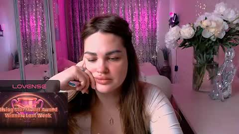 libra_mia online show from May 2026 06:21:01 AM