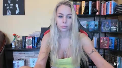 Snapshot of library_girl chatting on December 2025 09:18:01 AM Anna online show from December 2025 09:18:01 AM