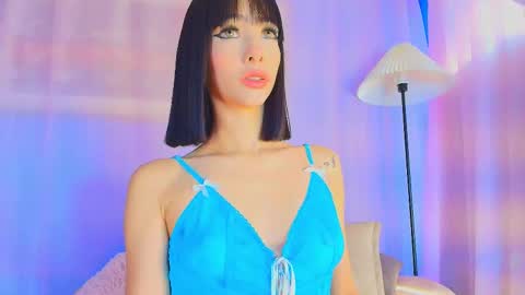 Valentina Hall online show from March 2026 11:37:02 AM