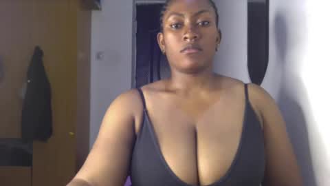 Snapshot of lick_my_pussyyy226651 chatting on December 2024 12:24:01 AM caira online show from December 2024 12:24:01 AM