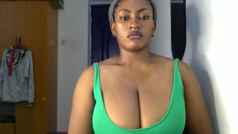 Snapshot of lick_my_pussyyy226651 chatting on December 2024 08:52:01 AM caira online show from December 2024 08:52:01 AM