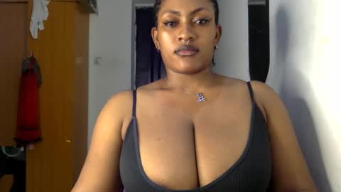 Snapshot of lick_my_pussyyy226651 chatting on December 2024 09:37:01 PM caira online show from December 2024 09:37:01 PM
