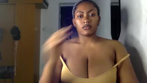 Snapshot of lick_my_pussyyy226651 chatting on February 2025 10:47:02 AM caira online show from February 2025 10:47:02 AM