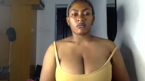 Snapshot of lick_my_pussyyy226651 chatting on February 2025 09:55:01 PM caira online show from February 2025 09:55:01 PM