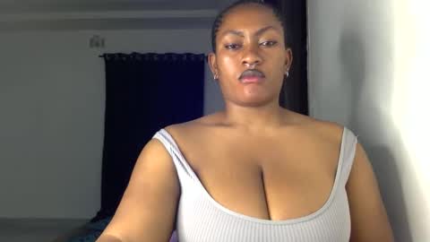 Snapshot of lick_my_pussyyy226651 chatting on October 2025 11:15:02 PM caira online show from October 2025 11:15:02 PM