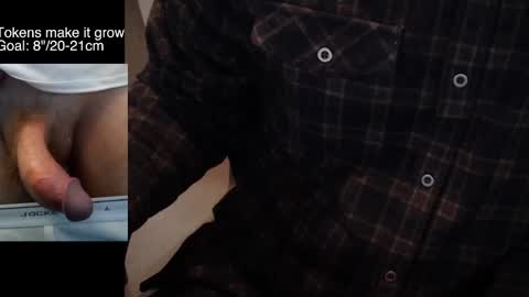 Snapshot of liebestool008 chatting on October 2025 04:02:02 AM 8curve online show from October 2025 04:02:02 AM