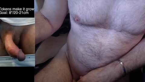 Snapshot of liebestool008 chatting on October 2025 02:27:02 PM 8curve online show from October 2025 02:27:02 PM