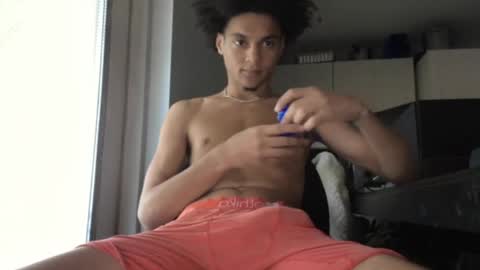lightskinwithgirth online show from May 2026 02:25:01 PM