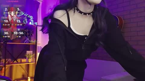 LiLu online show from December 2025 12:56:02 PM