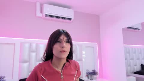 Lia  online show from April 2026 05:21:01 PM