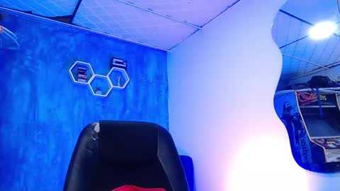 Daniel online show from December 2024 03:58:01 PM