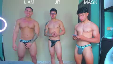 liiam_jesus online show from July 2026 07:50:01 PM