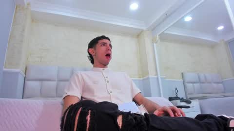 Snapshot of liiamhudson_ chatting on February 2025 05:02:01 AM L I I A M online show from February 2025 05:02:01 AM