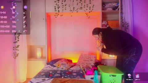         online show from September 2025 11:56:02 AM