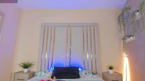 liincostelloo online show from March 2025 07:42:02 PM