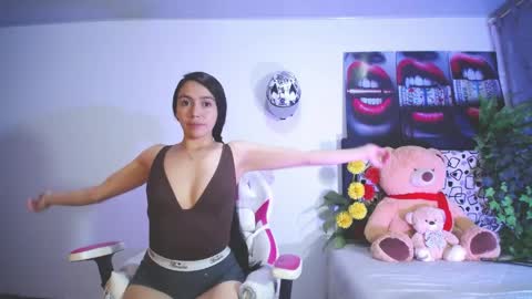 Liika  online show from June 2026 12:15:02 AM