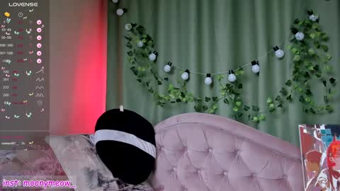 Snapshot of lika_moon chatting on January 2025 04:45:01 AM Lika online show from January 2025 04:45:01 AM