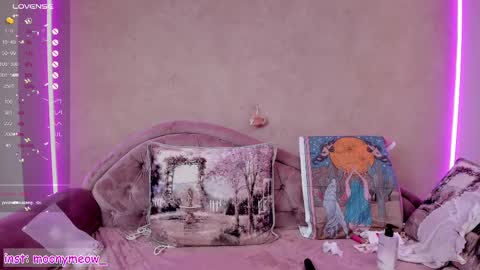 Snapshot of lika_moon chatting on February 2025 08:58:01 AM Lika online show from February 2025 08:58:01 AM