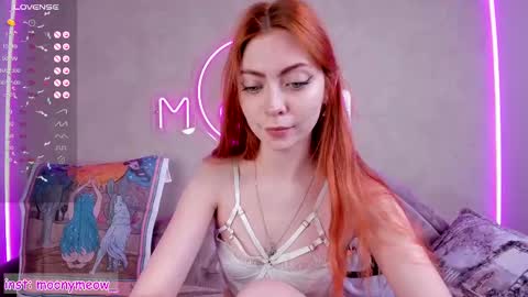 Snapshot of lika_moon chatting on March 2025 05:07:02 AM Lika online show from March 2025 05:07:02 AM