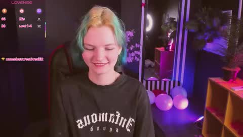 lika_sky online show from February 2026 06:14:02 AM