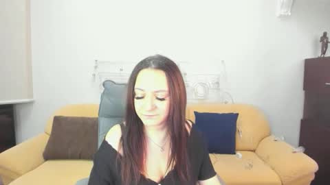 Snapshot of likaa_likaa chatting on December 2025 10:00:02 AM Lika online show from December 2025 10:00:02 AM