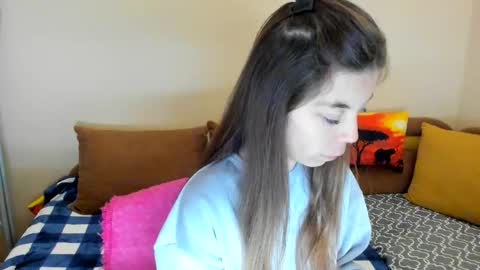 Snapshot of likaaliston chatting on February 2026 08:00:02 AM likaaliston online show from February 2026 08:00:02 AM